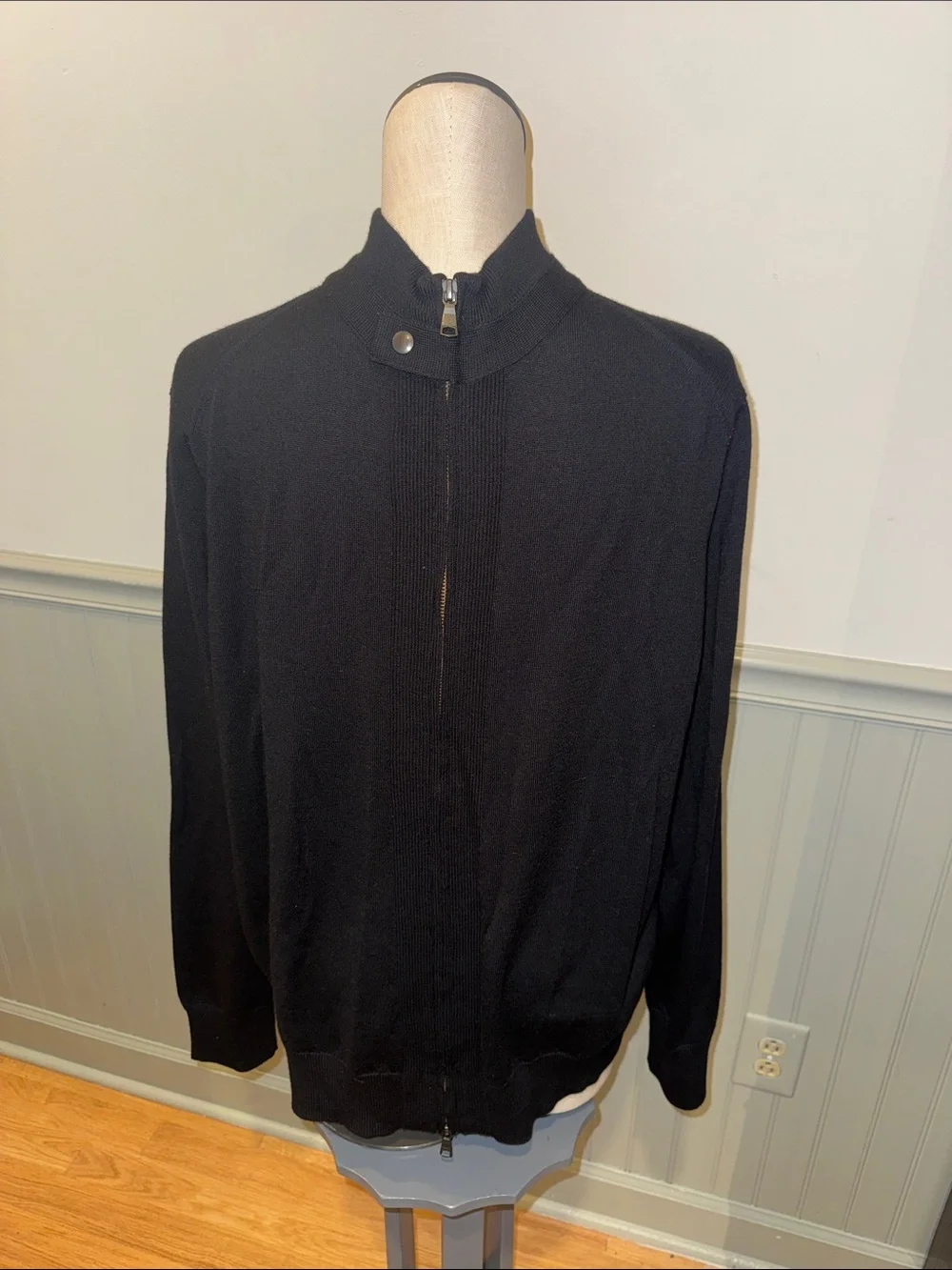Banana Republic Men's Black Zip-Up Sweater extra fine 💯 merino  size Large